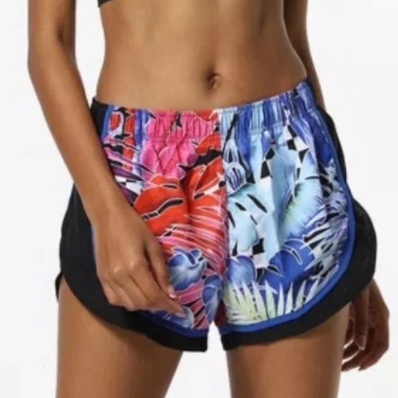NWT Nike Tempo Women's Athletic Running Shorts XS - Picture 1 of 8